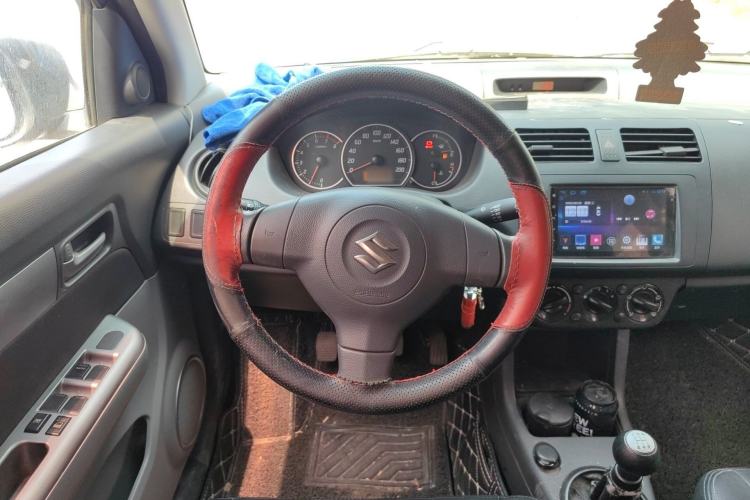 Used Suzuki Swift 2014 1.3L Manual Standard Edition Steering Wheel