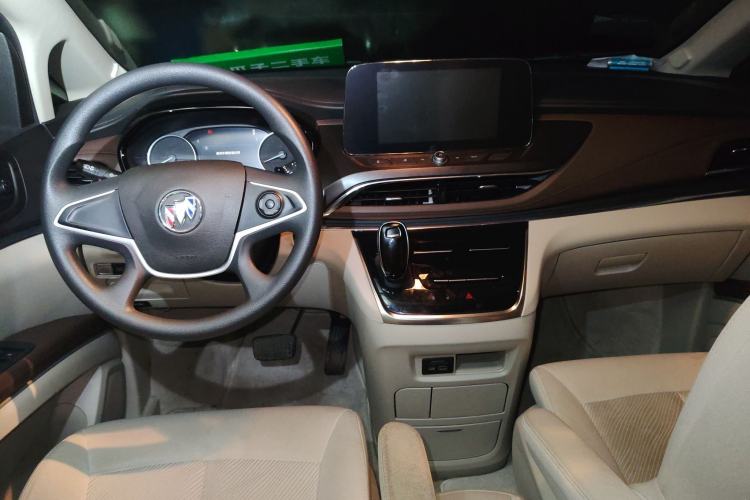 Used Buick GL8 2023 Land Executive Class Comfort Model
