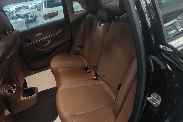 Used Mercedes-Benz E-Class 2021 Facelift E 260 L
