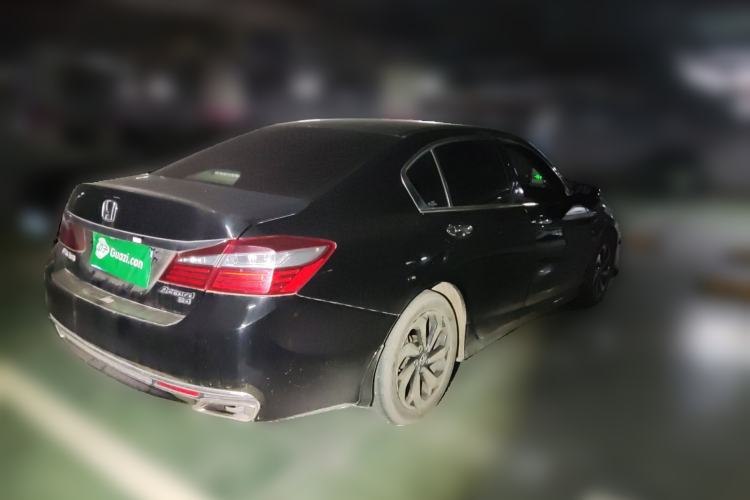 Used Honda Accord 2016 2.4L Luxury Edition Rear Right 45 Deg