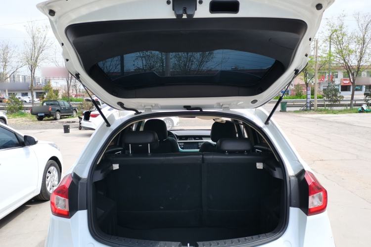 Used Geely Auto Vision X3 2017 1.5L Automatic Luxury Model Trunk