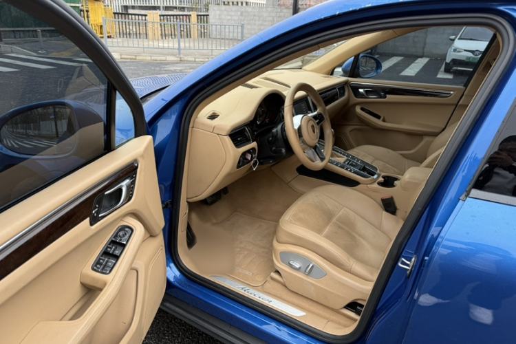 Used Porsche Macan 2016 Macan 2.0T Interior 6