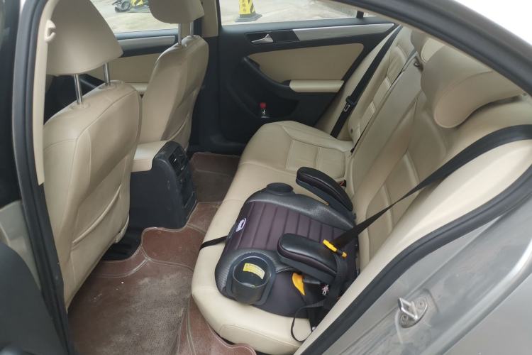 Used Volkswagen Sagitar 2012 1.4TSI Automatic Luxury Edition
