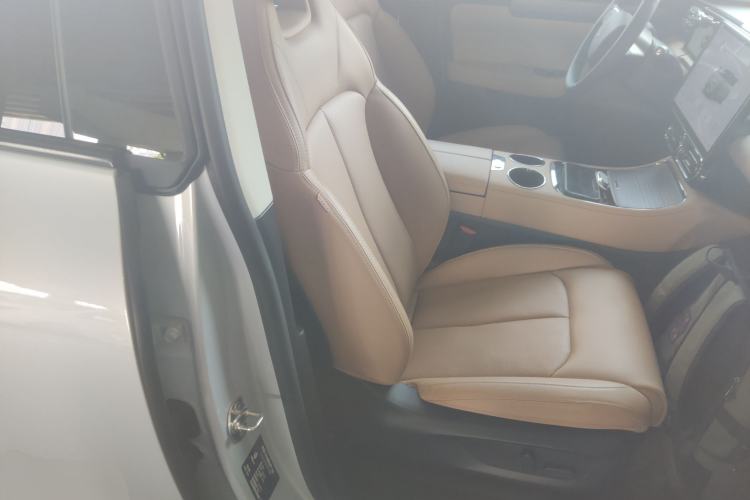 Used Leapmotor C11 2024 All-Electric 580 Luxury Edition Right Front Seat