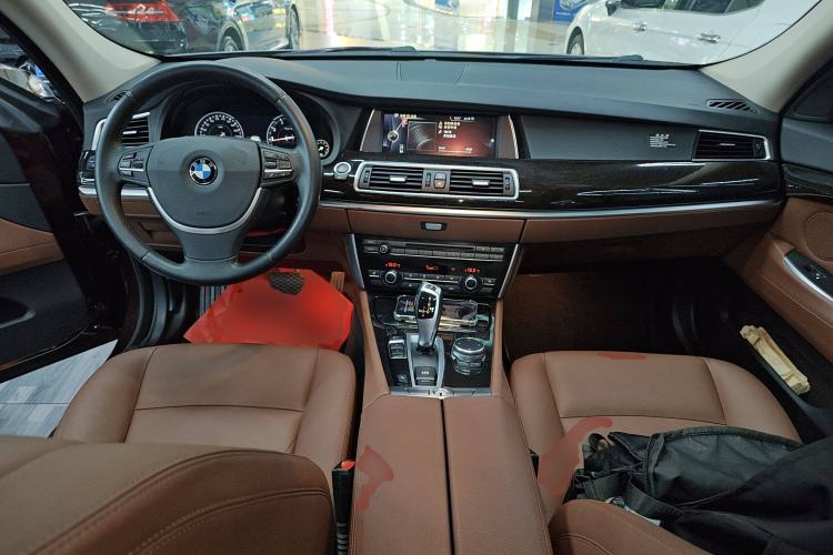 Used BMW 5 Series GT 2015 528i Leading Model