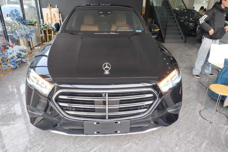 Used Mercedes-Benz E-Class 2025 Facelift E 300 L Luxury Edition
