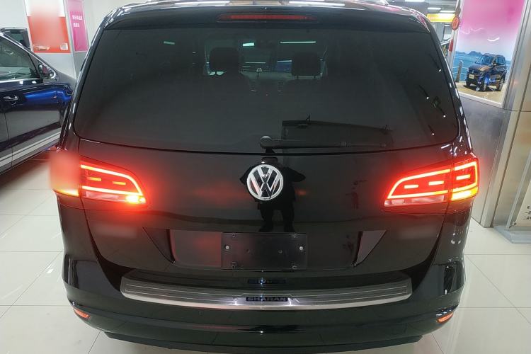 Used Volkswagen Sharan 2018 380TSI Luxury 7-Seater

