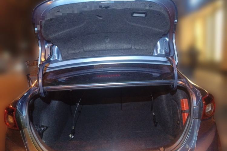 Used Mazda 3 Axela 2014 Sedan 1.5L Manual Comfort Model Trunk