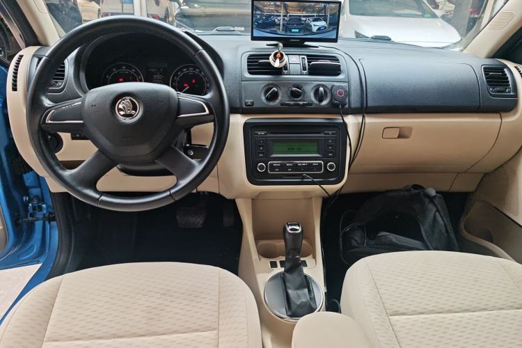 Used Skoda Fabia 2014 1.4L Automatic Crystal Edition