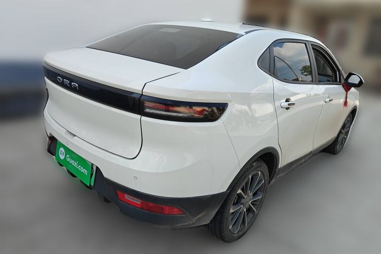 Used ORA iQ 2018 High-Range Version Smart Connectivity Model
