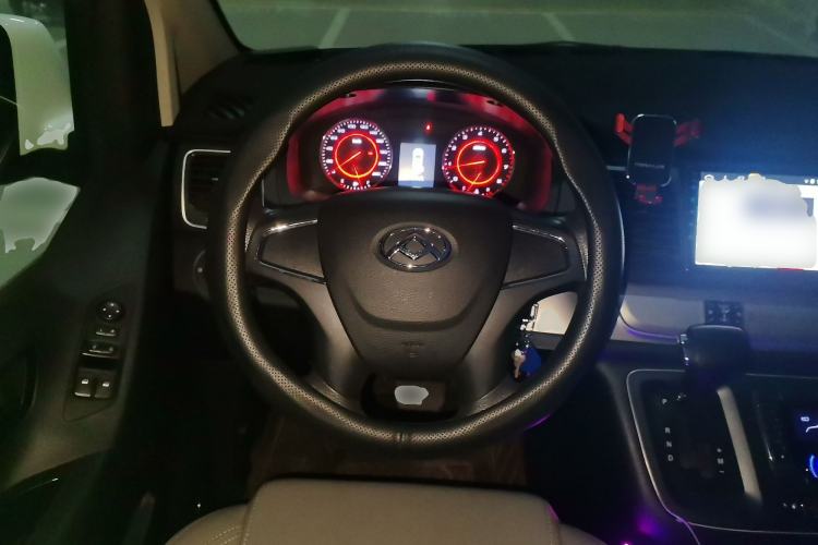 Used SAIC MAXUS G10 2019 Facelift PLUS 2.0T Automatic Smart Edition China VI Standard