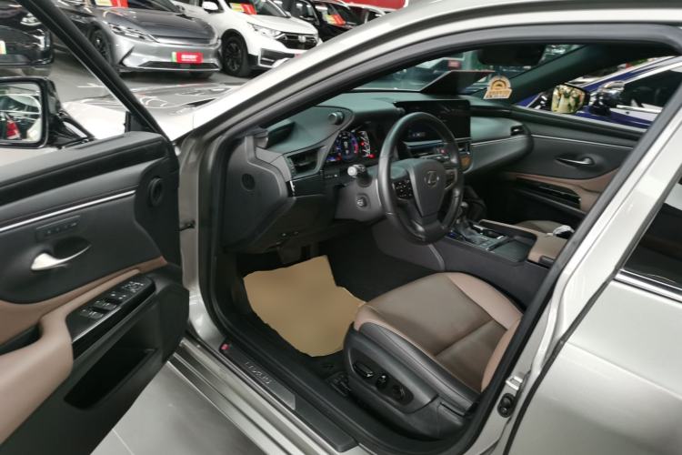 Used Lexus ES 2022 200 Luxury Edition