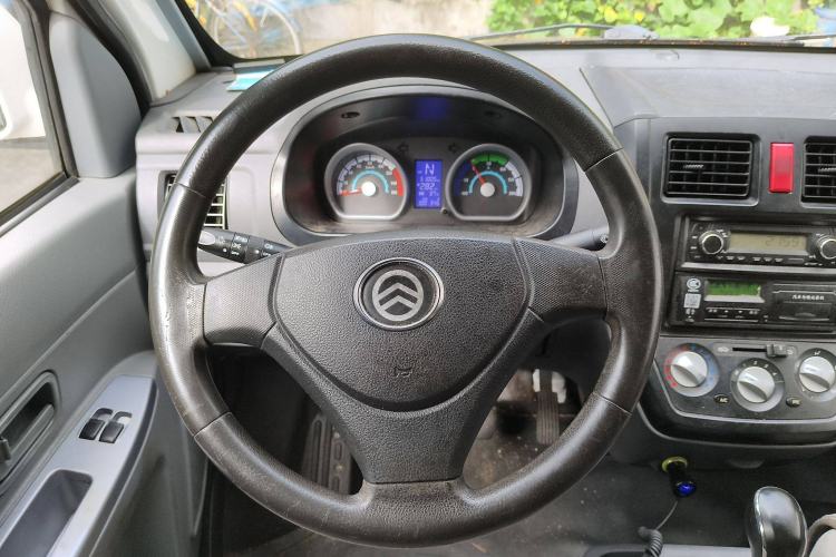 Used Golden Dragon Hiace New Energy 2021 Longyun GLE550 4421 mm long with a 41.86 kWh battery
