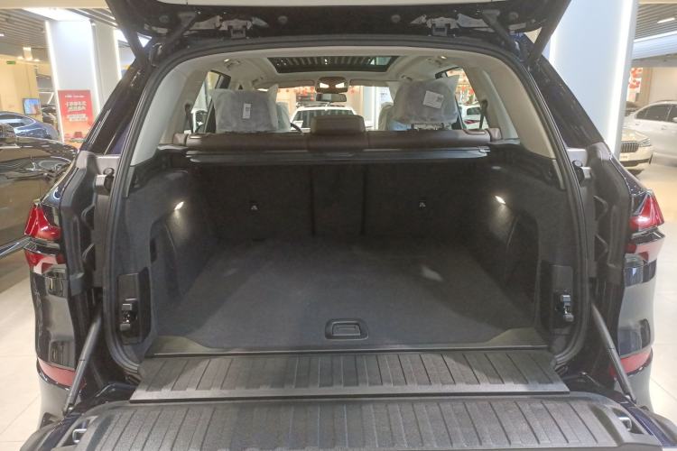 Used BMW X5 2023 xDrive 30Li Luxury M Sport Night Edition Package Trunk