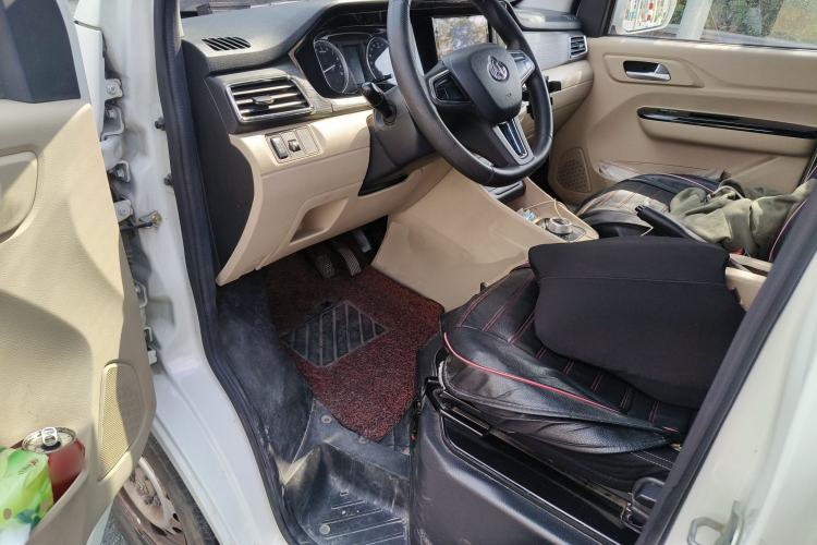 Used CHANGAN KUAYUE Xing V7 EV 2022 Standard Model 240 km Driver Seat