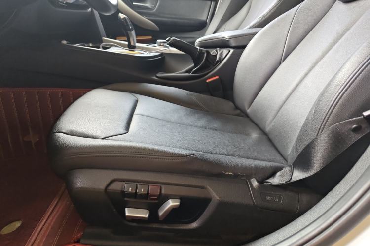 Used BMW 3 Series 2016 320Li Fashion Model Left Front Seat