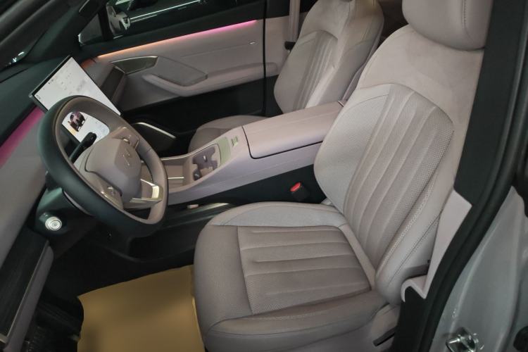 Used ONVO L60 2024 60 kWh Rear-Drive Version