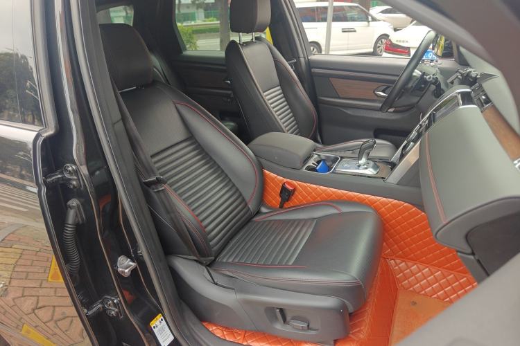 Used Land Rover Discovery Sport 2020 249 PS R-Dynamic Performance Edition Right Front Seat