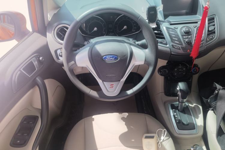 Used Ford Fiesta 2013 Sedan 1.5L Automatic Fashion Edition Steering Wheel