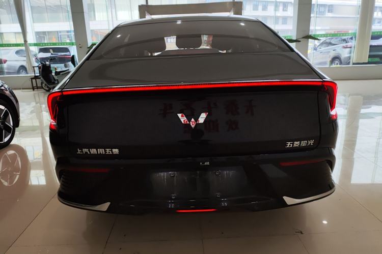 Used Wuling Xingguang 2023 70 Standard Edition Rear
