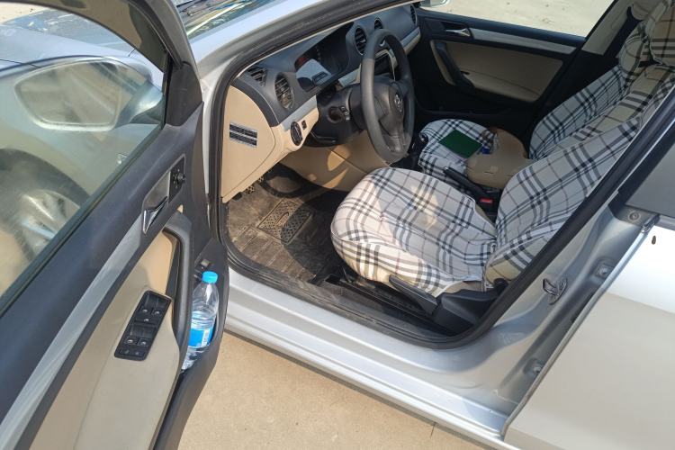 Used Volkswagen Jetta 2013 1.6L Manual Comfort Model