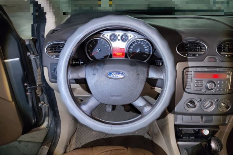 Used Ford Focus 2009 Sedan 1.8L Manual Comfort Model