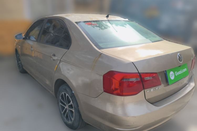 Used Volkswagen Jetta 2013 1.6L Manual Fashion Edition Rear Left 45 Deg