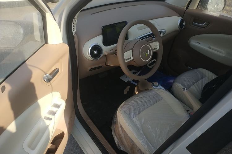 Used Wuling Hongguang MINIEV 2025 Four-Door Version Advanced Edition
