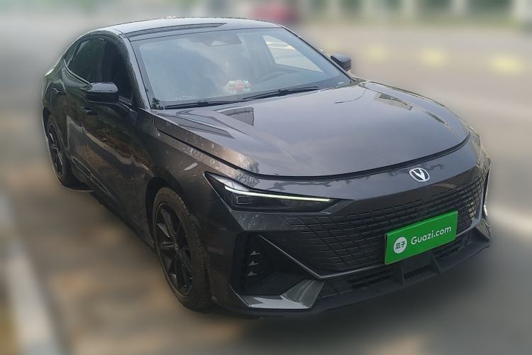 Used CHANGAN UNI-V 2023 1.5T Prestige Model Front Right 45 Deg