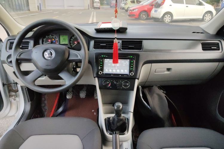 Used Skoda Rapid 2013 1.4L Manual Enjoyment Model
