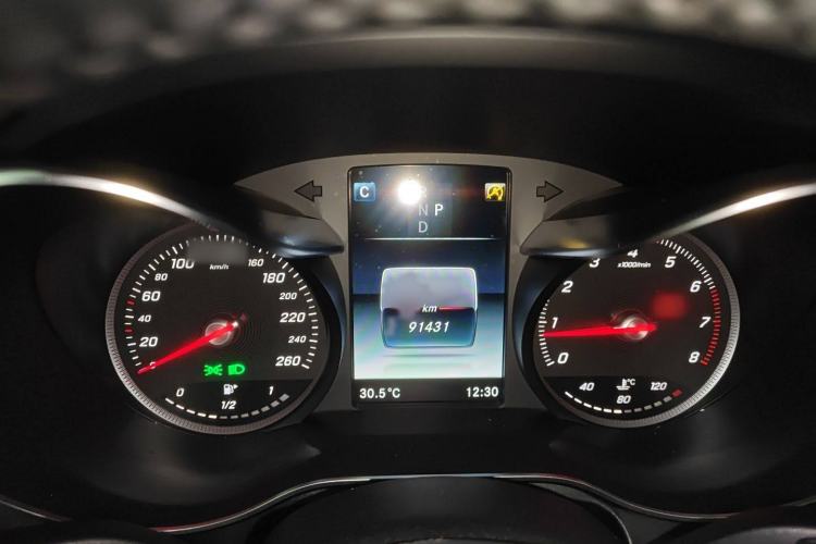 Used Mercedes-Benz GLC 2018 Facelift GLC 260 4MATIC Luxury Edition