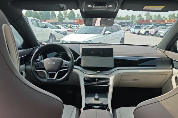 Used BYD Song PLUS New Energy 2025 DM-i 112KM Prestige Model Center Console