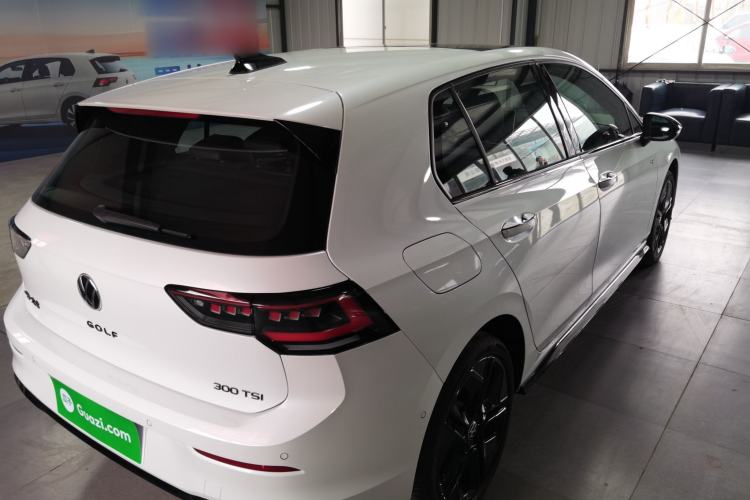 Used Volkswagen Golf 2025 300TSI R-Line