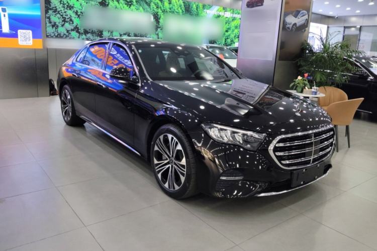 Used Mercedes-Benz E-Class New Energy 2024 E 350 e L Plug-in Hybrid Sedan Front Right 45 Deg