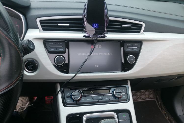 Used Geely Auto Emgrand X7 Sport 2020 1.8TD DCT Two-Wheel Drive Smart Connect 4G-Enabled Version Audio And AC Panel