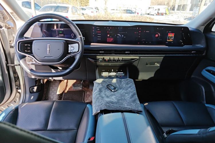 Used Lincoln Corsair 2024 1.5T Two-Wheel Drive Deluxe Hybrid Version
