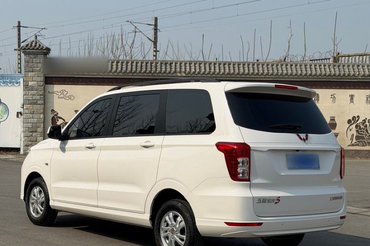 Used Wuling Hongguang 2021 1.5L Facelifted S Comfort Version with Electric Power Steering LAR Exterior 4