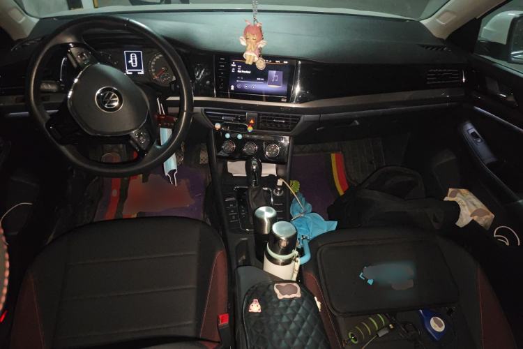 Used Volkswagen Bora 2021 1.5L Automatic Comfort Smart Connect Edition Center Console