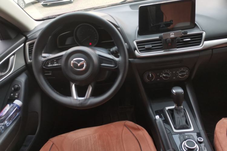 Used Mazda 3 Axela 2019 Cloud-Controlled Version Sedan 1.5L Automatic Comfort Trim China VI Standard