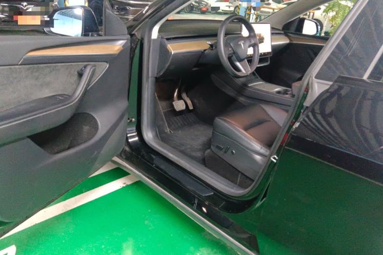 Used Tesla Model Y 2022 Rear-Wheel-Drive Version