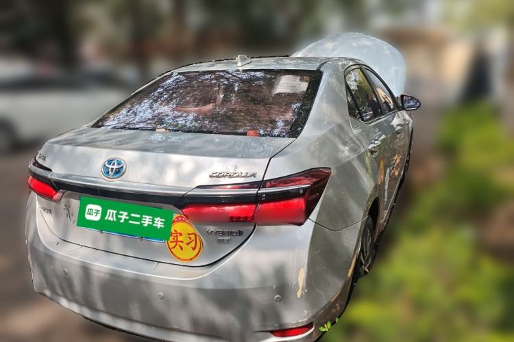 Used Toyota Corolla 2016 Dual-Engine 1.8L E-CVT Elite Edition