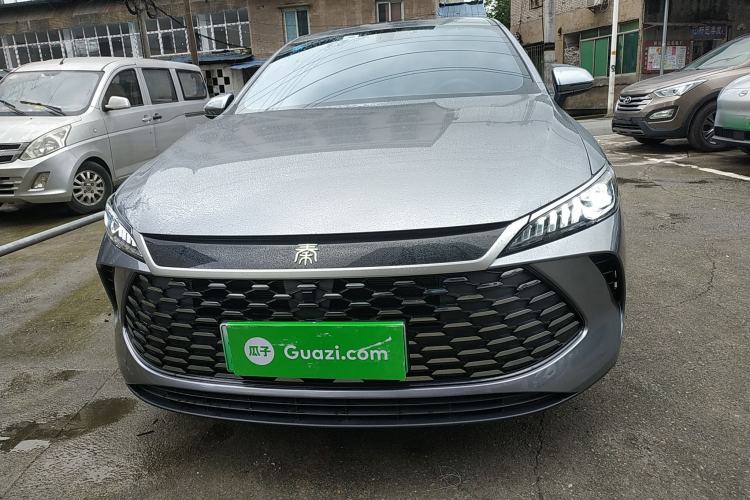 Used BYD Qin PLUS 2025 DM-i Smart Drive 55KM Leading Model
