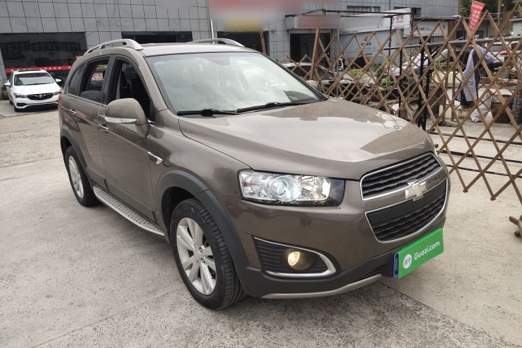 Used Chevrolet Captiva 2017 2.4L 4x4 Flagship Edition 7-Seater
