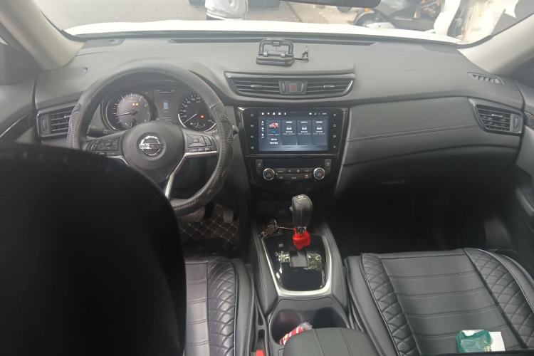 Used Nissan X-Trail 2023 Classic 2.0L Two-Wheel Drive Smart Connect & Comfort Edition