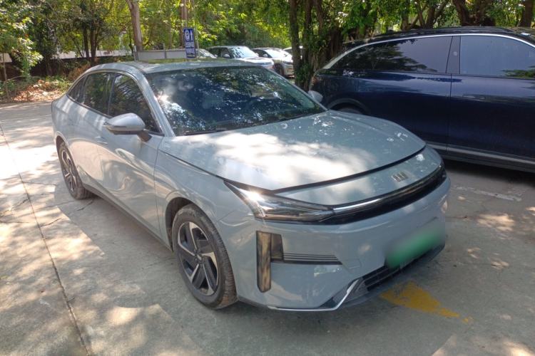 Used Geely Galaxy L6 2024 125km PLUS Dragon Edition
