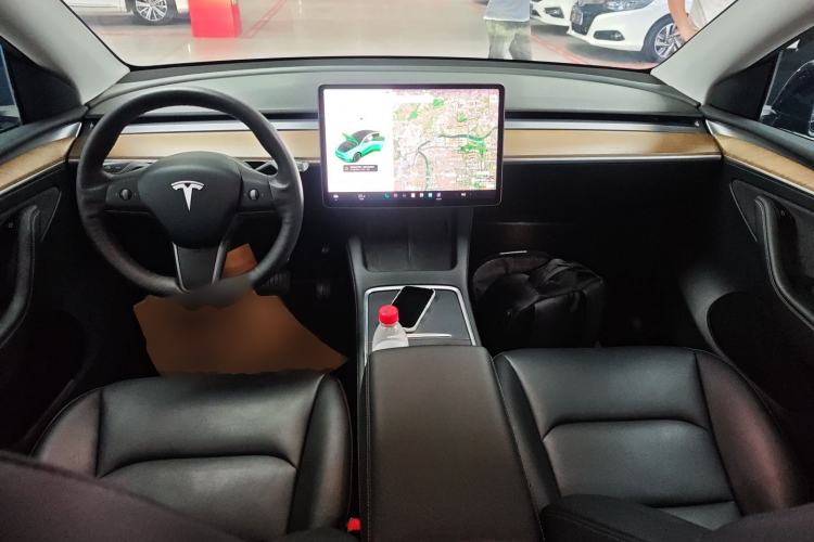 Used Tesla Model Y 2021 Long-Range All-Wheel-Drive Version 3D7