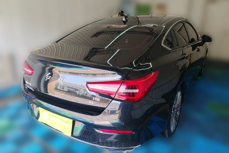 Used Hongqi H5 2022 Classic Model 1.8T Automatic Smart Connect Flagship Edition
