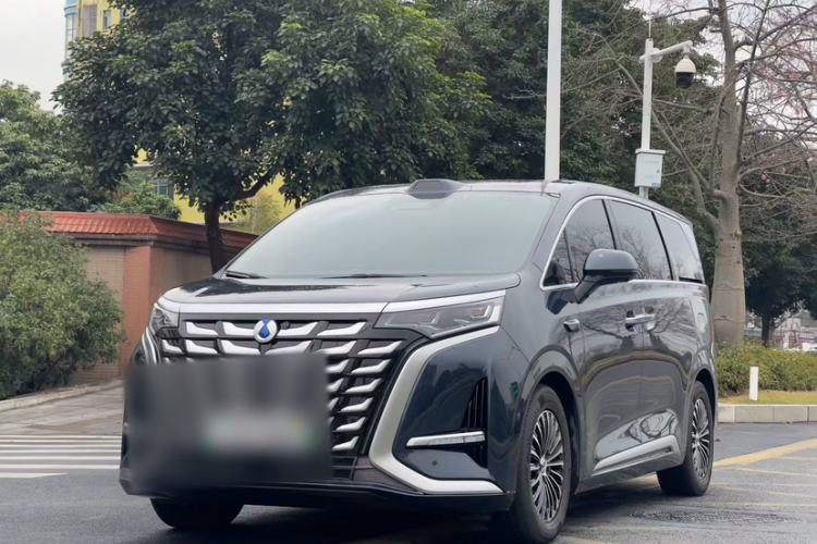 Used Denza D9 2025 DM-i Smart Drive 1020 Four-Wheel Drive Deluxe Model