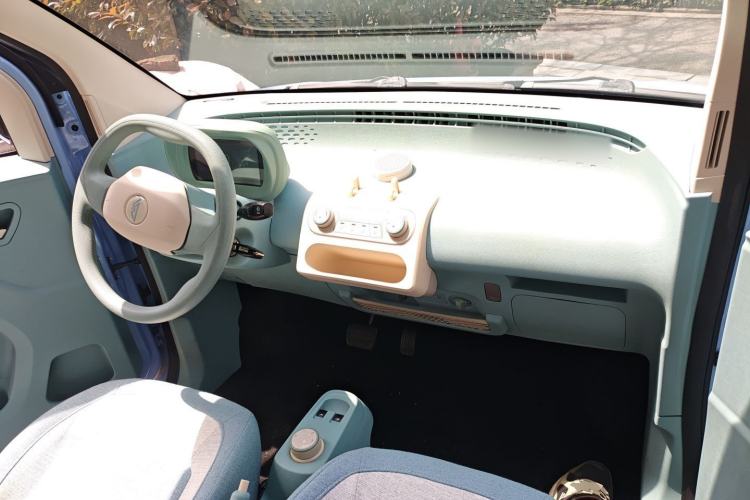 Used LINGBOX uni 2023 Ultra-Sweet Version (Manual Seating) Center Console