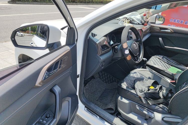 Used Volkswagen Tharu 2019 280TSI Two-Wheel Drive Comfort Edition China V Standard Driver Seat